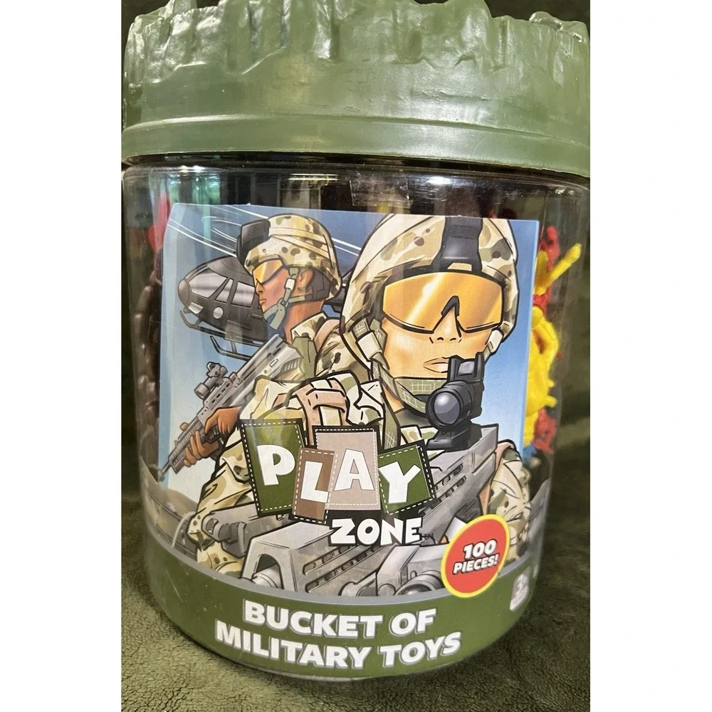 PLAY ZONE BUCKET SET 100 PIECES MILITARY TOYS (1896)‎